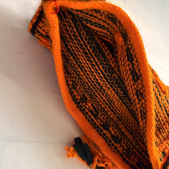 Orange & Black Woven Crossbody Tote Bag - Textured Vase w Geometric Designs - Picture 5 of 11